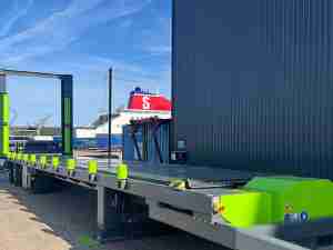 Extended service at Stockholm Norvik Port with new container loader