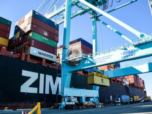 https://www.ajot.com/images/uploads/article/jaxport-zim-first.jpg