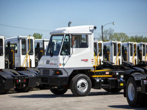 https://www.ajot.com/images/uploads/article/kalmar-ottawa-t2-terminal-tractors.jpg