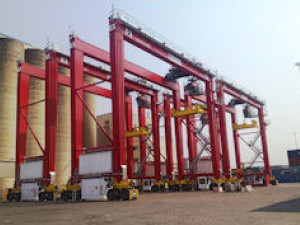 https://www.ajot.com/images/uploads/article/konecranes-rtgs.jpg