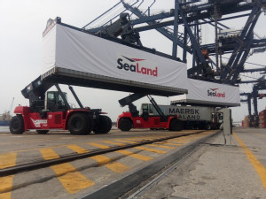 https://www.ajot.com/images/uploads/article/mearsk-sealand-atlantico.jpg