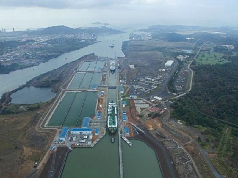 Panama Canal Sets New Milestone, Transits Three LNG Vessels in One Day