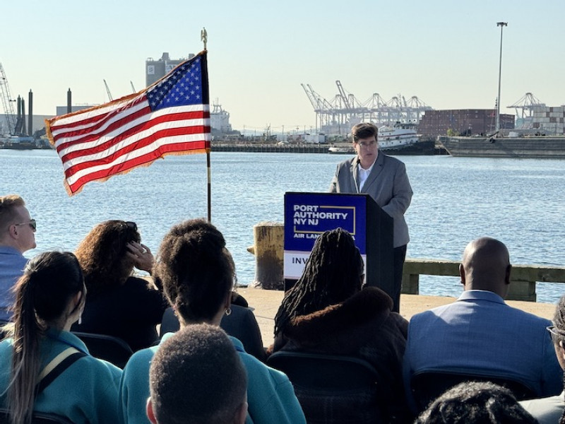 Port Authority of New York and New Jersey selected to receive $347 million in federal funding to support zero emission equipment and infrastructure