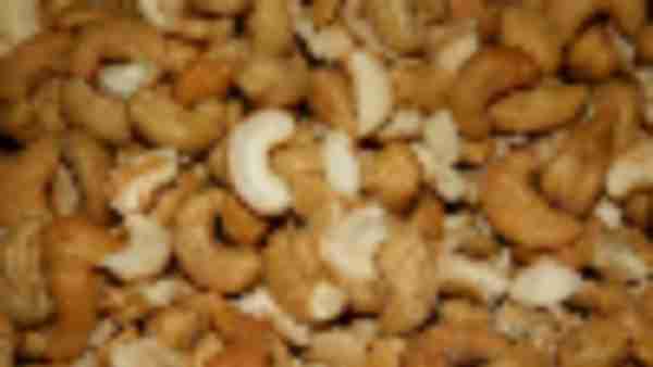 https://www.ajot.com/images/uploads/article/roasted-cashews.jpg