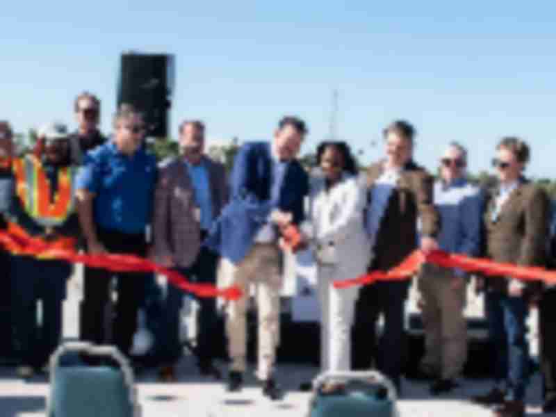 New Orleans Public Belt Railroad and Heniff Transportation Systems celebrate new $3 million transloading industrial park