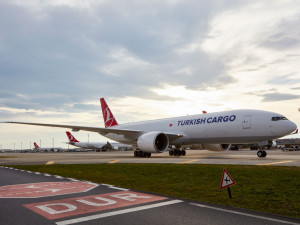 https://www.ajot.com/images/uploads/article/turkish-cargo-B777.jpg