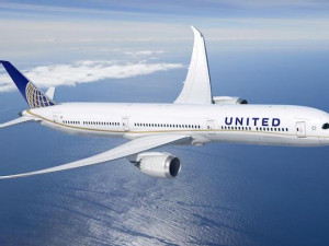 https://www.ajot.com/images/uploads/article/united-airlines-dreamliner-10_1200xx3000-1688-0-156.jpg