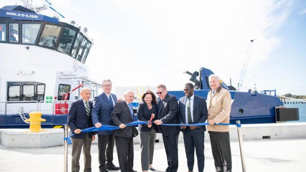 Federal, state leaders cut the ribbon on Quonset’s reconstructed Pier 1 South