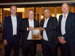 Lufthansa Cargo honors DHL Global Forwarding with “Excellence Award”