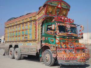 https://www.ajot.com/images/uploads/article/Pakistani_truck.gif