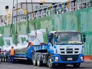 Tunnel boring machines and new wind farm transport equipment for Royal Cargo