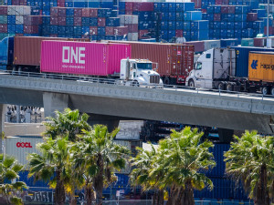 https://www.ajot.com/images/uploads/article/long-beach-trucks-containers.jpg