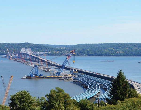 The Left Coast Lifter is a 400-foot by 100-foot floating derrick barge. (photo credit: New York State Thruway Authority)