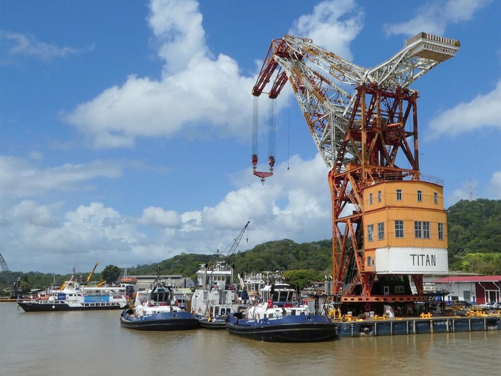 The Panama Canal’s Titan crane in operation.