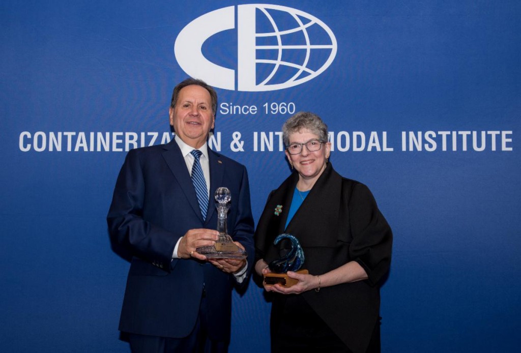 Connie Award Recipient Bruce A. Fenimore, Chief Executive Officer, Columbia Group and Lifetime Achievement Award Recipient Sara Mayes, President and CEO, Gemini Shippers Group 