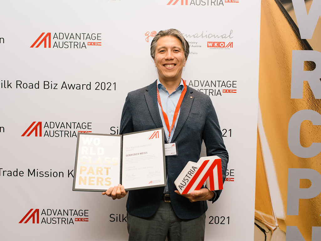 Timur Akhmetkaziyev, Country Manager Kazakhstan at Gebrüder Weiss, at the award ceremony on June 23 this year in the Kazakh capital Nur-Sultan. (Source: WKO)