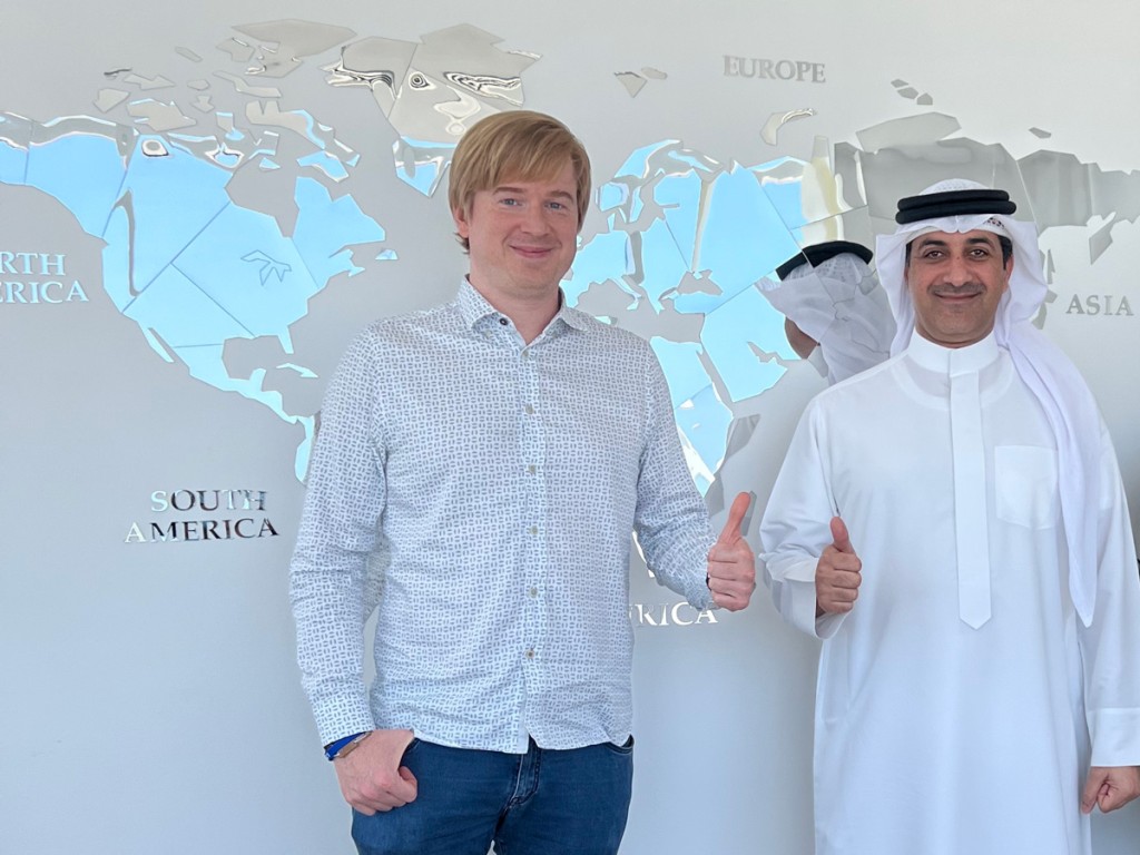 (Left) Vitaly Smilianets, Chief Executive Officer, Awery Aviation Software.(Right) Abdulnasser AlSaei, Managing Director of Sky Bridge Cargo