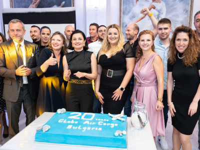 https://www.ajot.com/images/uploads/article/Globe_Air_Cargo_Bulgaria_Celebrates_Tania_Mlechenkova_-_2.JPG