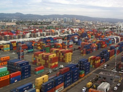 https://www.ajot.com/images/uploads/article/Oakland_containers.jpg