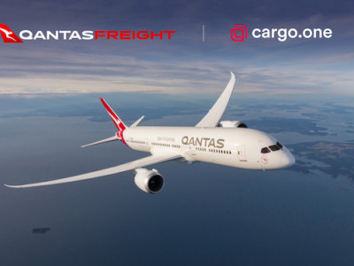 https://www.ajot.com/images/uploads/article/Qantas_Freight_x_cargo.one_press_banner_.jpg