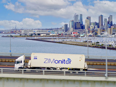 https://www.ajot.com/images/uploads/article/ZIMONITOR_CONTAINER_IN_NEW_ZEALAND.jpg