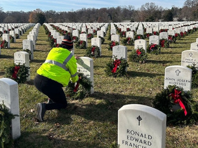 https://www.ajot.com/images/uploads/article/wreaths_across_america.jpg