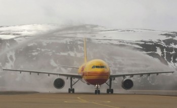 https://www.ajot.com/images/uploads/article/660-dhl-plane-landing.jpg