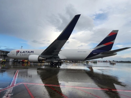 https://www.ajot.com/images/uploads/article/760-LATAM-Cargo-19th-767-300-freighter.jpg