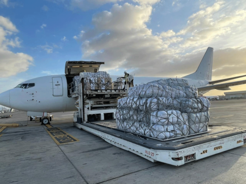 https://www.ajot.com/images/uploads/article/B737-in-SHJ-loading-cargo-for-Damascus.png