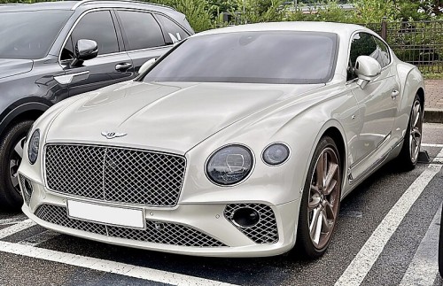 https://www.ajot.com/images/uploads/article/Bentley_Continental.jpg