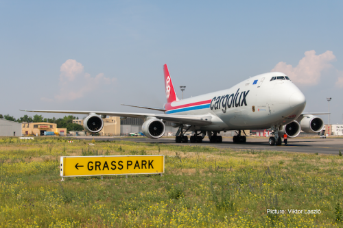 https://www.ajot.com/images/uploads/article/Cargolux_plane.png