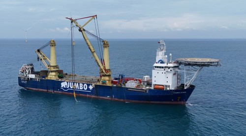 https://www.ajot.com/images/uploads/article/Jumbo-Offshore_Yunlin-MP-Removal-4.jpg