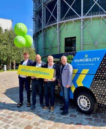 Lhyfe and H2 MOBILITY Deutschland Leading the Green Hydrogen Revolution in Germany