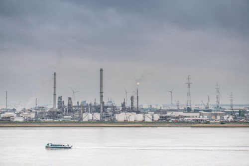 https://www.ajot.com/images/uploads/article/Port-of-Antwerp-large-scale-fossil-free-plastics-production-plant.jpg