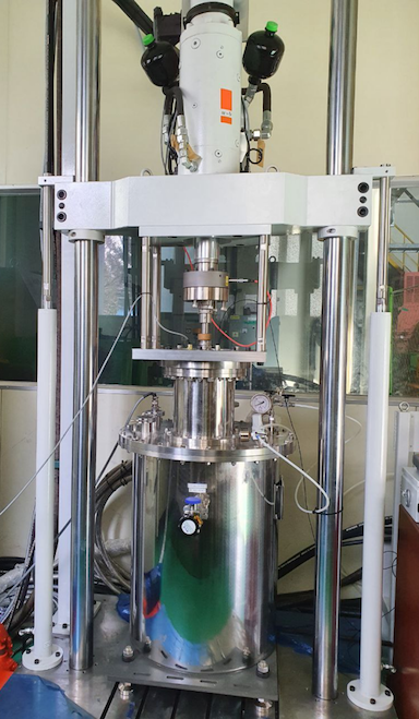 https://www.ajot.com/images/uploads/article/Tensile_cryostat.png