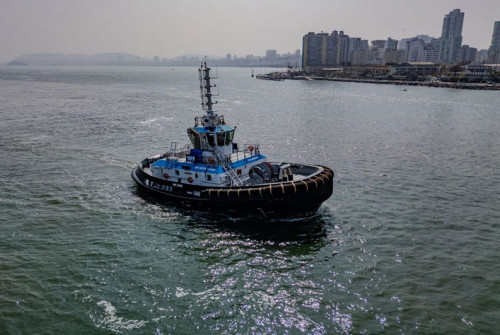 https://www.ajot.com/images/uploads/article/Wilson-Sons--tugboat-WS-Onix%2C.jpg