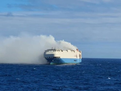 https://www.ajot.com/images/uploads/article/burning-roro-ship-02182022.jpg