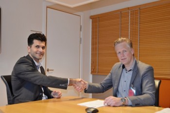 https://www.ajot.com/images/uploads/article/damen-okg-Contract_signing.jpg