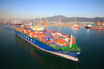 https://www.ajot.com/images/uploads/article/hmm-container-ship-hyundai.jpg