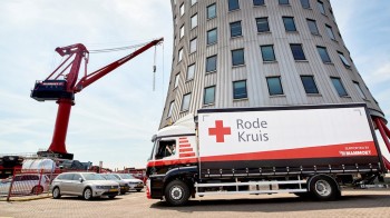 https://www.ajot.com/images/uploads/article/mammoet-dutch-red-cross-truck.jpg