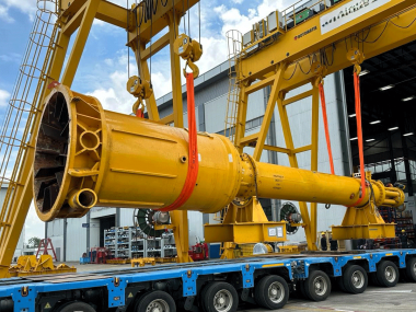 https://www.ajot.com/images/uploads/article/Total-Movement_transports-Oil-and-Gas-Equipment-from-Saudi-Arabia-to-Singapore.png