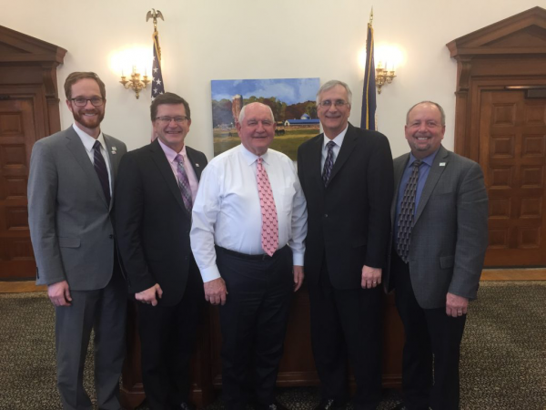 (From left to right) ASA CEO Ryan Findlay, ASA Secretary Kevin Scott, USDA Secretary Sonny Perdue, ASA Chairman Ron Moore and ASA Vice President Davie Stephens meet on the Hill to discuss soybean issues.