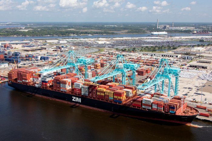 JAXPORT volumes rebound in FY2021 first quarter | AJOT.COM