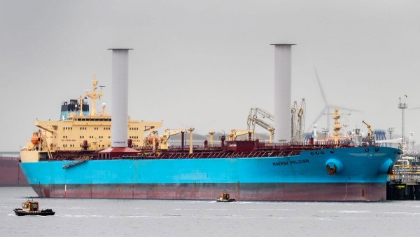  Two 30mx5m Norsepower Rotor Sails onboard the Maersk Pelican.